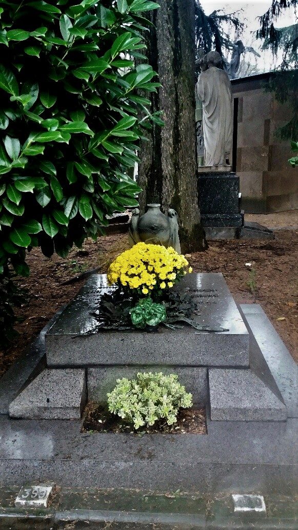 Luigi Mangiagalli's tomb (1).jpg